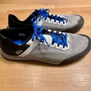 Black Diamond Tag LT Approach Shoes